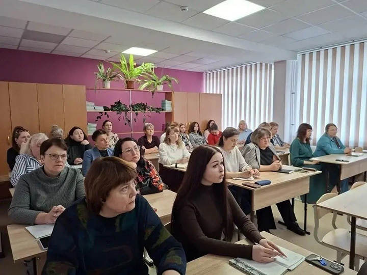 «Исскуство быть рядом: профилактика кризисных состояний в школе» «Исскуство быть рядом: профилактика кризисных состояний в школе»